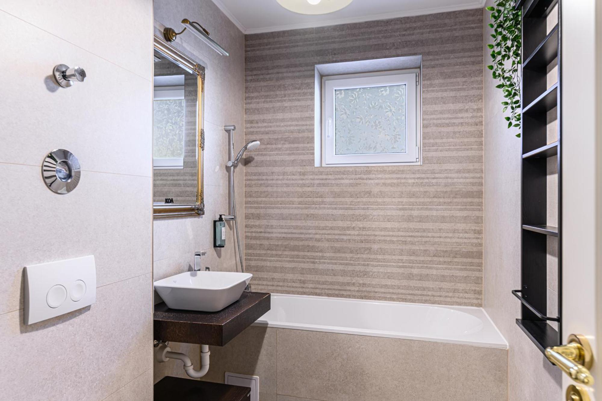 Koa - Sunlight Apartment บราชอฟ ภายนอก รูปภาพ